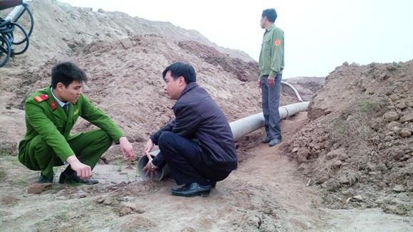 Thêm một vụ “cát tặc” bị phát hiện ở Đông Anh ảnh 1