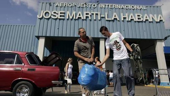 Khách du lịch Mỹ tới Cuba tăng mạnh ảnh 1