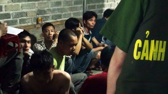 Đánh sập sới bạc bịp tinh vi ảnh 1