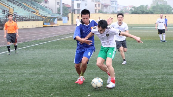 Trận đấu thắm tình đoàn kết ảnh 1