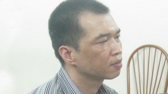 Hung hãn cầm dao đâm chết bạn ảnh 1