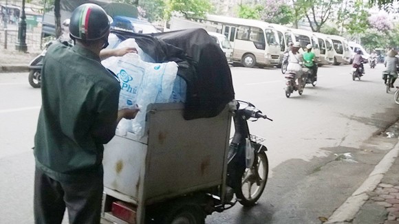 Chưa an tâm với chất lượng nước đá viên, nước đóng chai ảnh 2