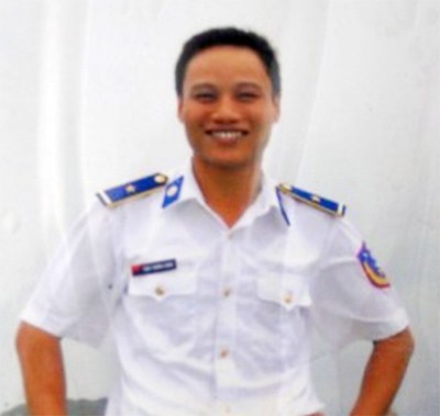 "Con cứ vững vàng giữ lấy biển đảo" ảnh 1