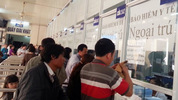Bảo hiểm y tế là hình thức bắt buộc ảnh 1