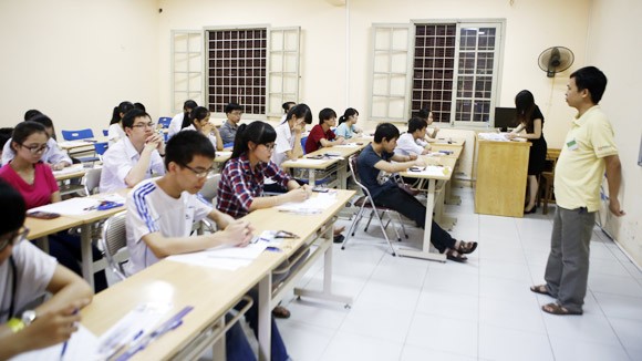 Kỳ thi quốc gia chưa ngấm đến các trường đại học, cao đẳng ảnh 1