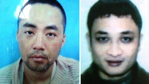 Bắt kẻ trốn truy nã “găm” 2 khẩu súng đầy đạn ảnh 1