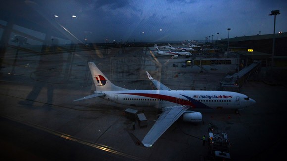 Máy bay Malaysia Airlines suýt va chạm ảnh 1
