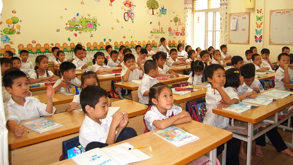 Không dùng điểm số để đánh giá thường xuyên học sinh tiểu học ảnh 1