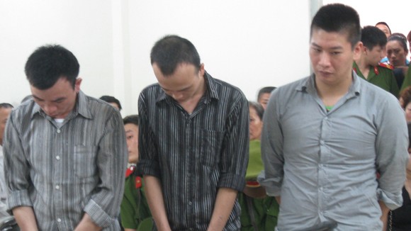 Chủ hiệu cầm đồ sai “đàn em” xử “con nợ” ảnh 1