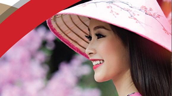 Ghi hình 24/24h cuộc sống của 18 người đẹp ảnh 1