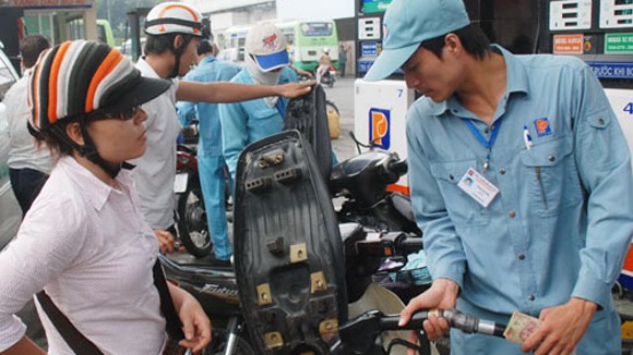 Có nghị định mới, vẫn chưa hết lo thị trường xăng dầu ảnh 1