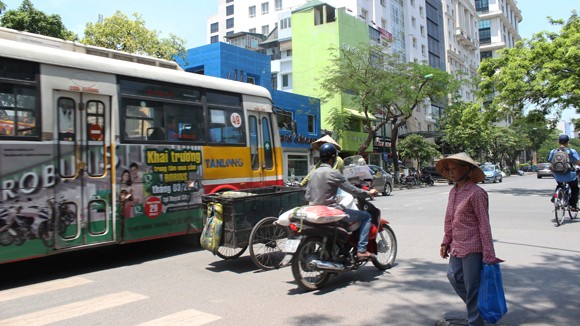 Doanh nghiệp tha thiết muốn dỡ trần chi phí quảng cáo ảnh 1