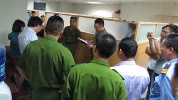 Người giao dịch qua sàn vàng trái phép có phạm tội? ảnh 1
