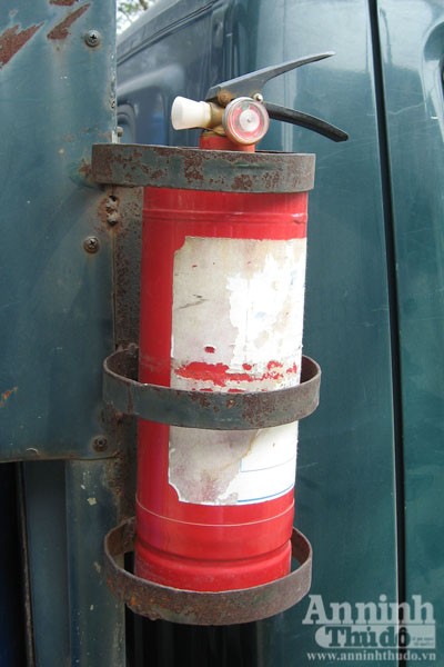 Cháy xe chở gas..., bình đâu ra mà chữa (?!) ảnh 13