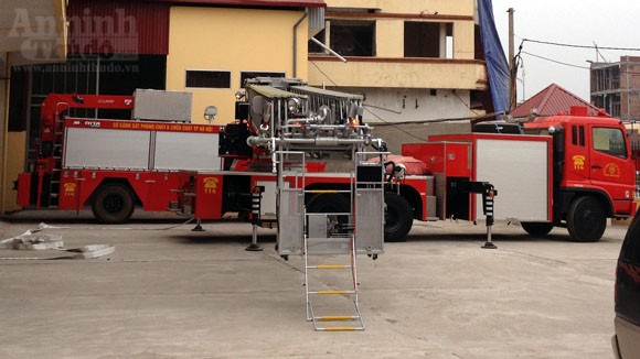 Những chiến sỹ chữa cháy tí hon ảnh 4