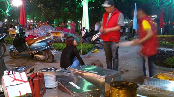 Hà Nội "khoác áo mới"... lung linh đón xuân ảnh 8