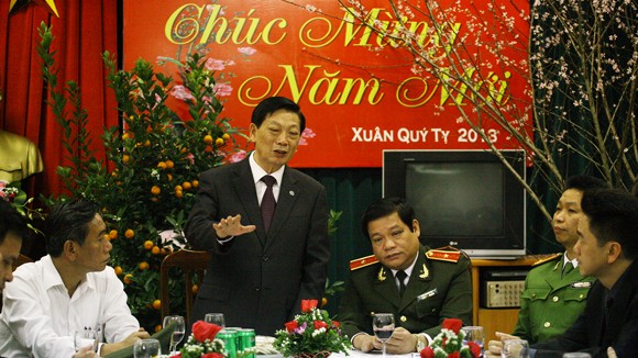 Được dân tin yêu thì nhiệm vụ nào cũng có thể hoàn thành ảnh 4