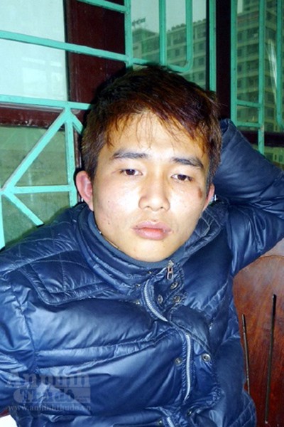 “Mổ bụng” mũ bảo hiểm thu 2.000 viên “thuốc lắc” ảnh 2