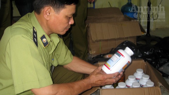 Viên nở ngực, trà giảm cân... mua theo kilogam ảnh 1