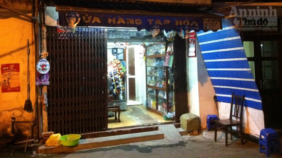 Bắt giam bố đẻ bé trai 1 tháng tuổi doạ giết con vì "ngáo đá" ảnh 3