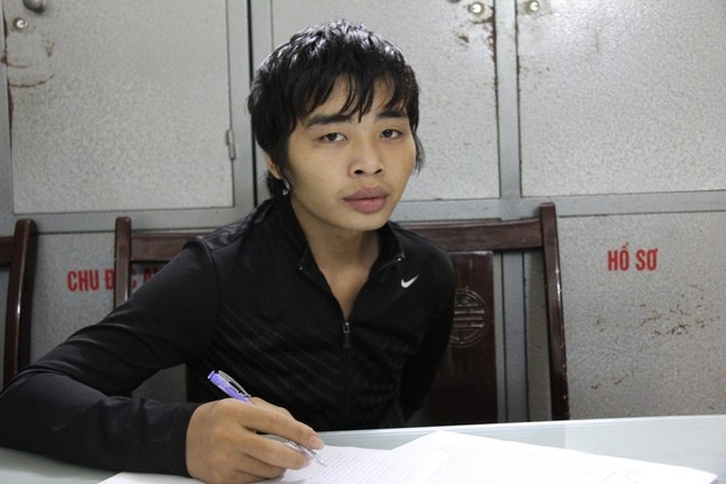 Bắt 2 tên chuyên giật tài sản của phụ nữ ảnh 2