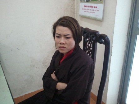 Giả sư lừa xin tiền công đức ảnh 1