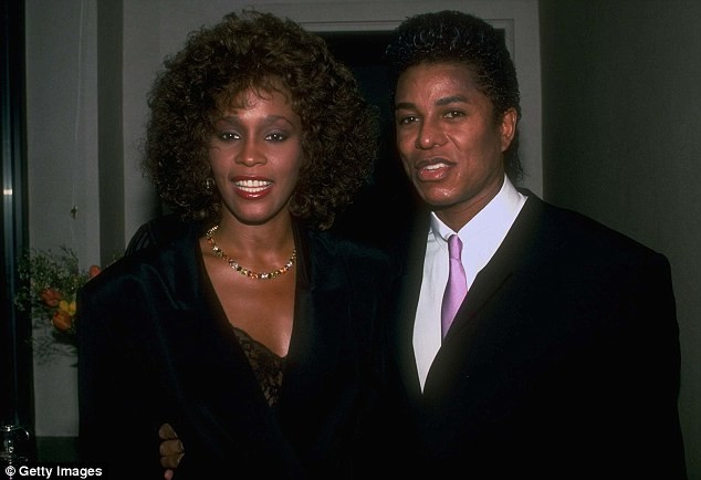 “Người tình trong bóng tối” của huyền thoại Whitney Houston ảnh 1