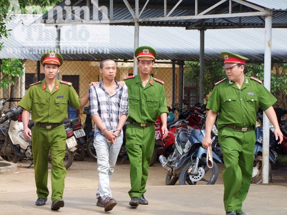 Mạo danh nhà tu hành đi cướp giật tài sản ảnh 1