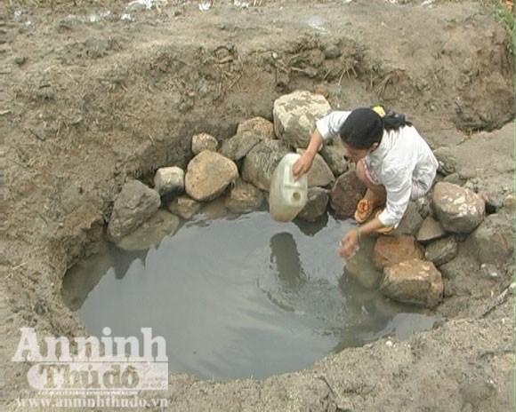 "Đại họa" vì thuốc diệt cỏ: Chết người vẫn phải dùng nước độc! ảnh 2