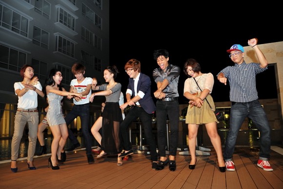 Thí sinh Giọng hát Việt "quậy" hết cỡ với Gangnam Style ảnh 3