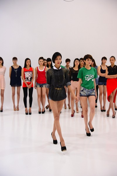 Hé lộ kịch bản đêm chung kết Vietnam's next top model 2012 ảnh 4