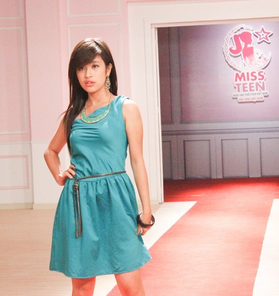 Thí sinh Miss Teen bị chê "phản cảm, già trước tuổi" ảnh 4