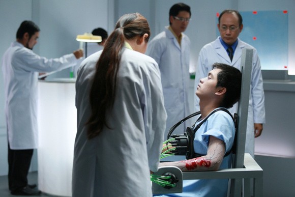 Bình Minh thức trắng đêm cùng hai người đẹp ảnh 5