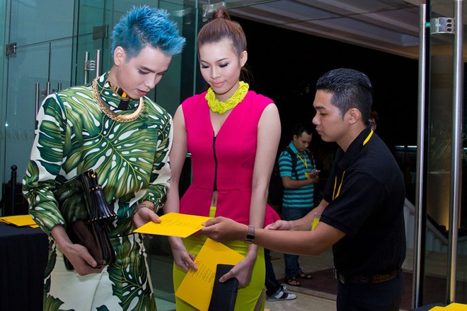Nam thí sinh Project Runway diện váy hoa gây "sốc" ảnh 3