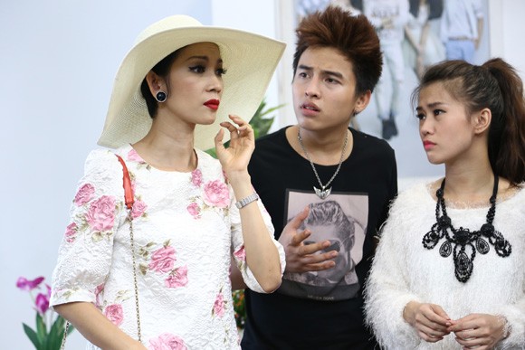 Xuân Lan "bê" bụng bầu đi đóng phim teen ảnh 1