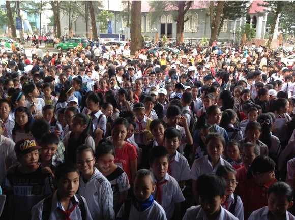 Gameshow trí tuệ thu hút đông đảo học sinh cấp 2 ảnh 1