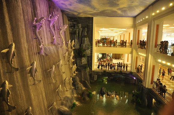 Ra mắt gói tour khám phá Vincom Mega Mall Royal City ảnh 2