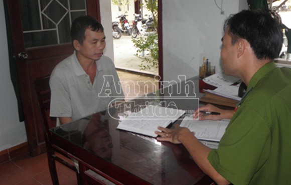 Tranh giành mảnh đất nhỏ, đâm hàng xóm trọng thương ảnh 1