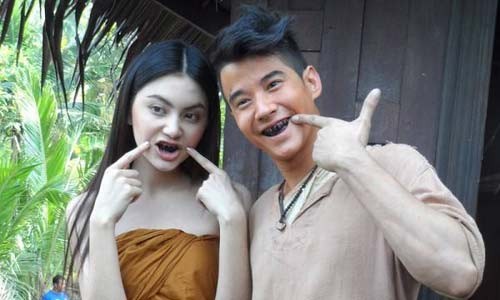 Hoài Lâm nhuộm răng đen, giả hot boy "Tình người duyên ma" ảnh 1