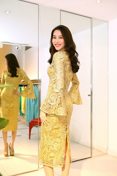 Đỗ Mạnh Cường ân cần sửa váy cho Hoa hậu Đặng Thu Thảo ảnh 7