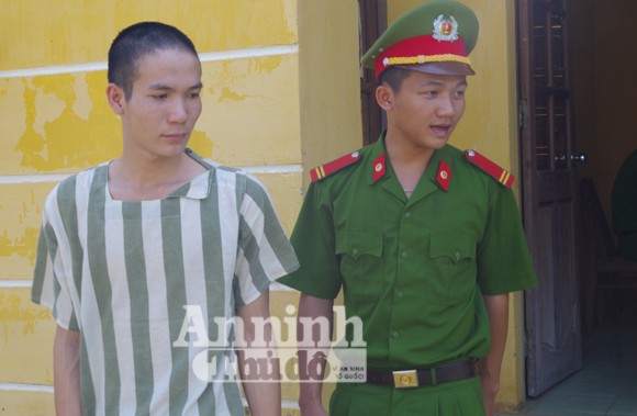 Bắt, xử lý 2 đối tượng mua bán trái phép chất ma túy ảnh 1