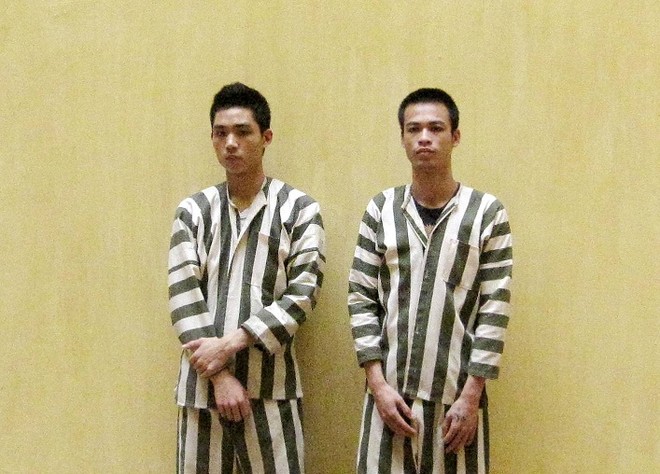 Ngang nhiên mang dao đi thu tiền bến bãi ảnh 1