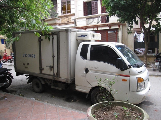 Phá vụ vận chuyển tai lợn thối thu mua từ Hà Nội đến Bắc Giang ảnh 1