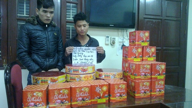 "Chặt đứt mắt xích" đường dây vận chuyển pháo lậu ảnh 1