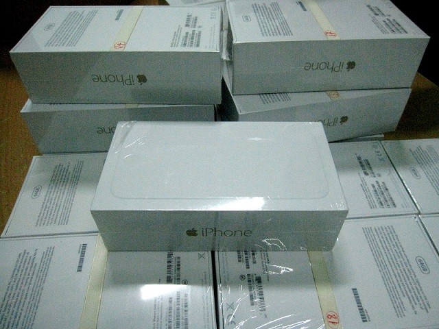 Bắt giữ lô 20 chiếc iPhone 6 không hóa đơn chứng từ ảnh 2