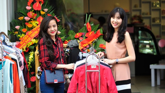 Hotgirl “thời tiết” nổi bật trong ngày hội thời trang "Summer girl" ảnh 2