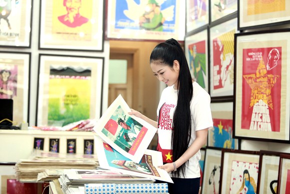Hoa hậu Ngọc Anh tươi trẻ với áo in tranh cổ động ảnh 5