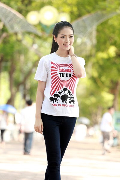 Hoa hậu Ngọc Anh tươi trẻ với áo in tranh cổ động ảnh 9