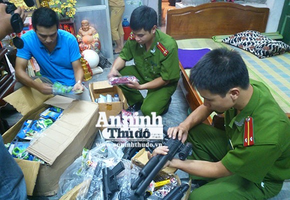 Trẻ em bị bủa vây bởi đồ chơi nguy hiểm ảnh 2
