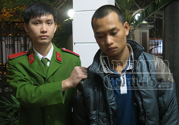 Cả trăm cân pháo “xuyên đêm” về Hà Nội ảnh 4